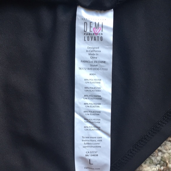 Workout top - Picture 4 of 4